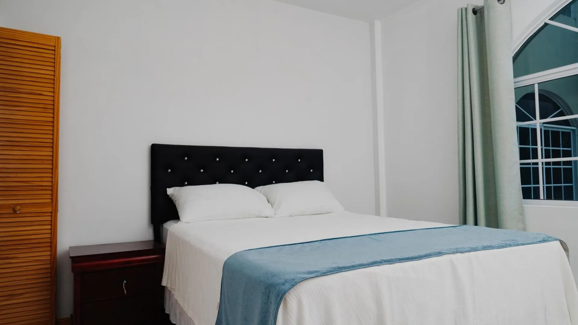 Lagoonview Estate Montego Bay Guest house