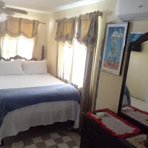 Guest house Happy And Comfortable, Montego Bay